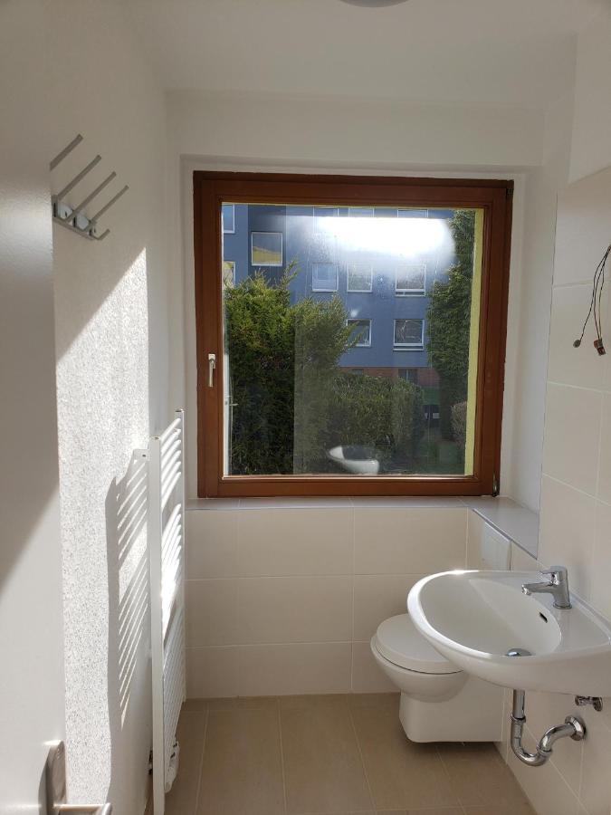1-Zimmerappartment für Monteure, Handwerker, Studenten und Azubis mit eigenem Bad WC Salzgitter Exterior foto